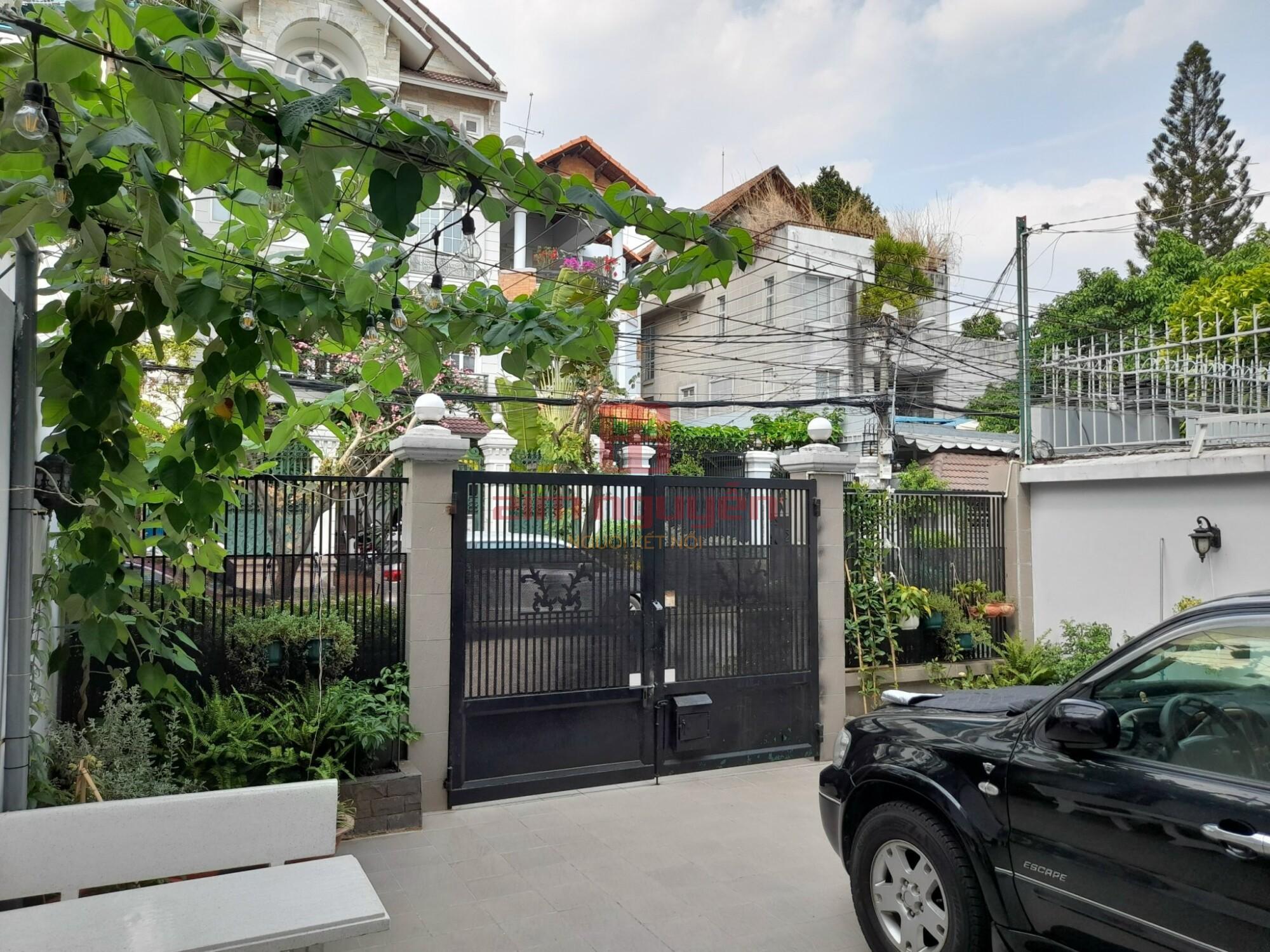 Villa for sale in area 215, Nguyen Van Huong street, Thao Dien ward, area 200m