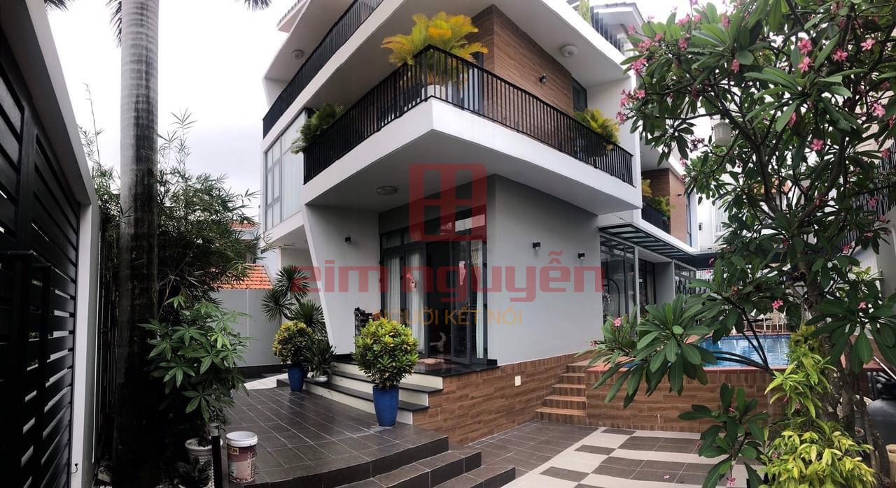 Villa for sale at 21 Xuan Thuy street, Thao Dien ward, area 380m2